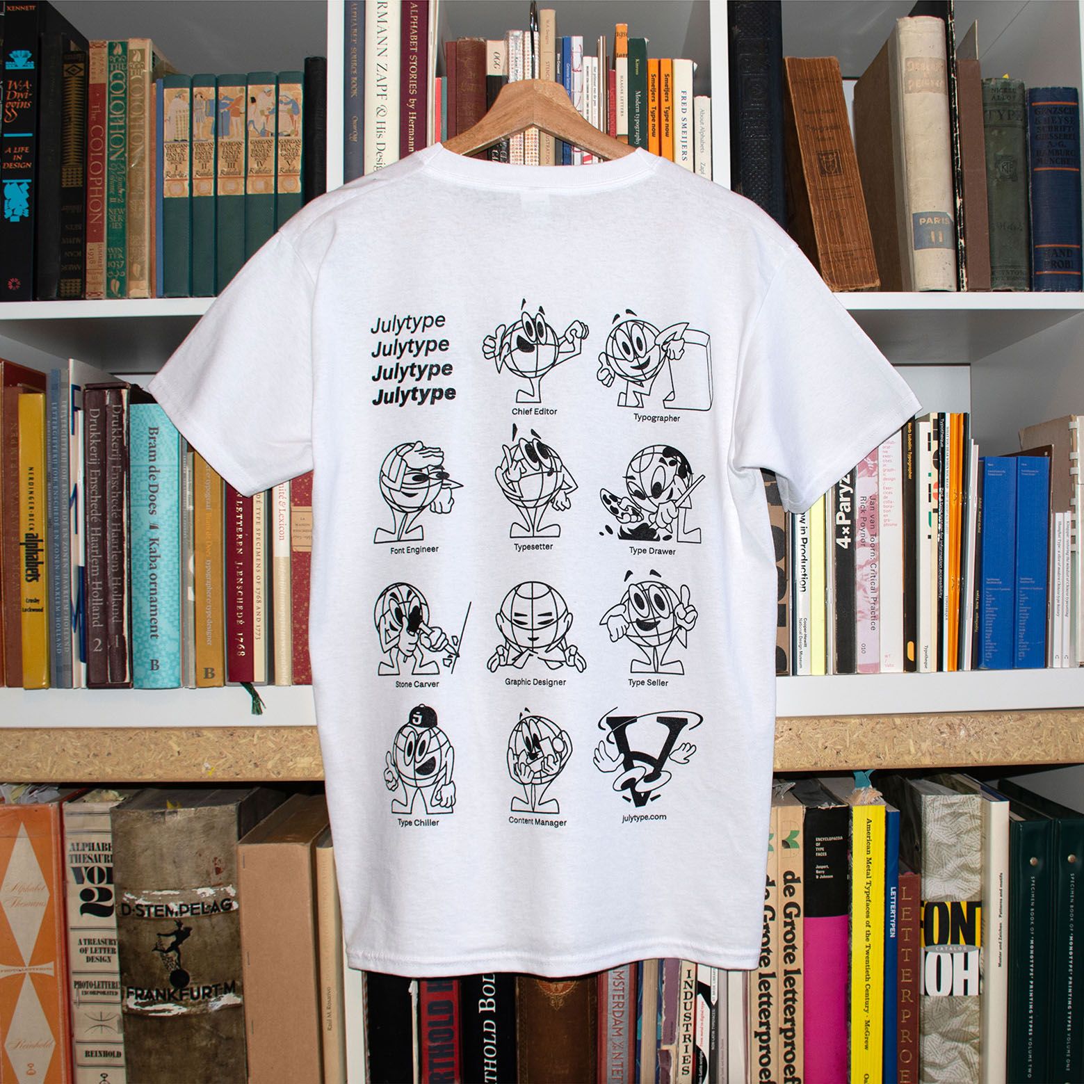 Globe T-shirt White image